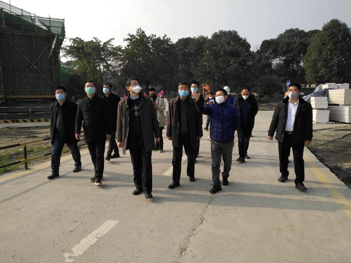 集团党委书记、董事长任丁率队 赴金牛宾馆检查工作